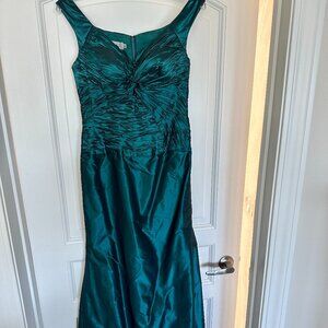 Teri Jon by Rickie Freeman Evening Gown